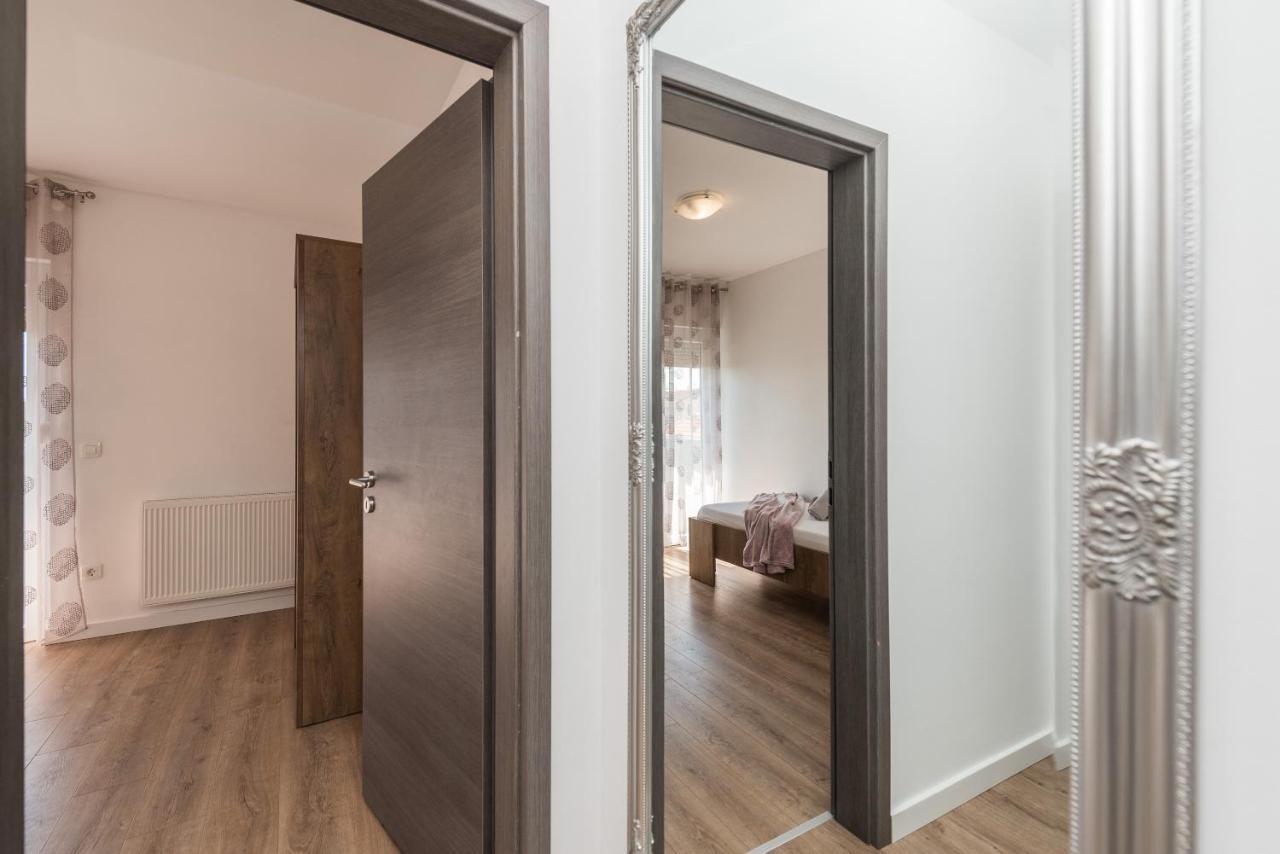 Apartmani Dmarie プリヴラカ エクステリア 写真